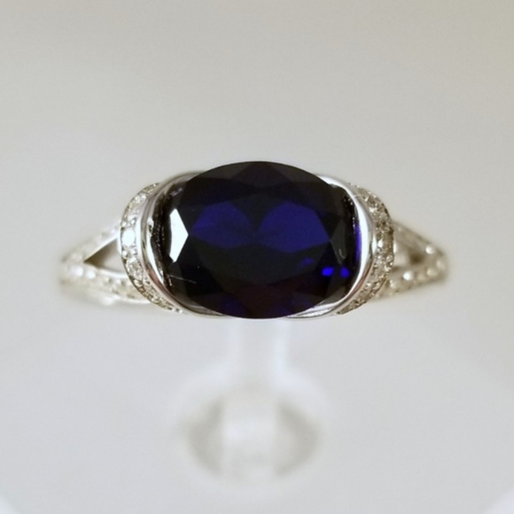 2ct Horizontal Lab Created Sapphire Ring - Picture 2 of 7